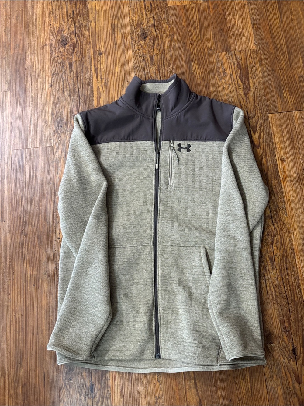 Men’s Under Armour Heather Gray Full Zip Jacket with Black Yoke, cold gear